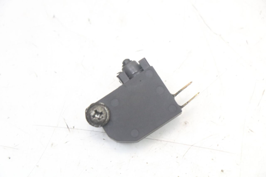 photo de RIGHT STOP LIGHT SWITCH SUZUKI GSR 750 (2011 - 2017)