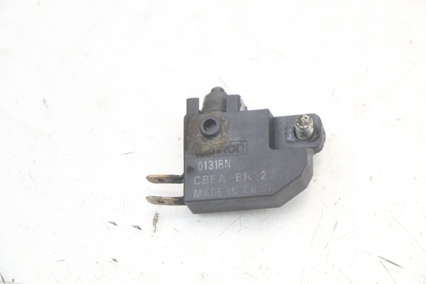 photo de RIGHT STOP LIGHT SWITCH SUZUKI GSR 750 (2011 - 2017)