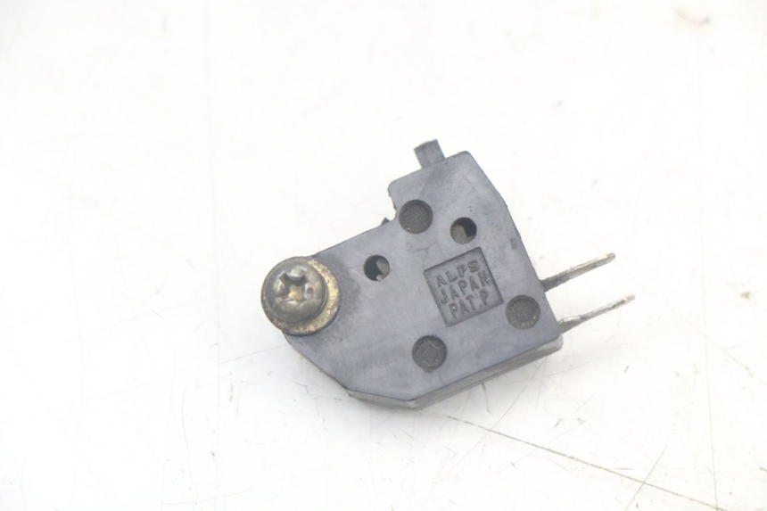 photo de RIGHT BRAKE LIGHT SWITCH SUZUKI SV N 650 (1999 - 2002)