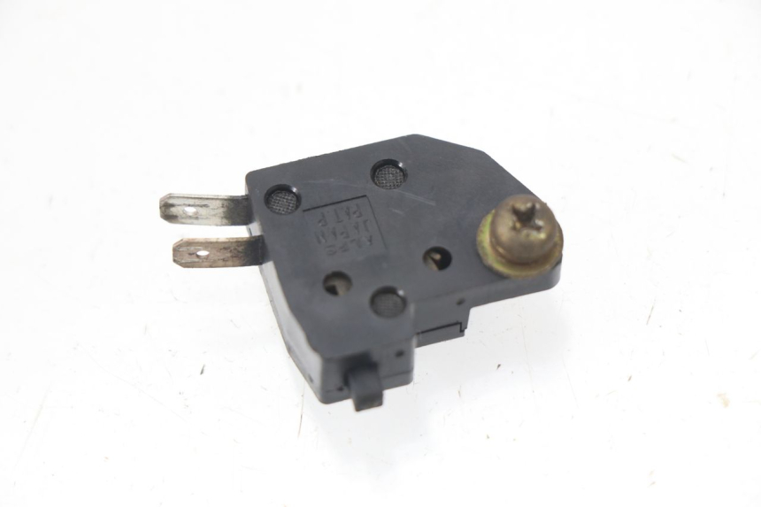 photo de RIGHT STOP LIGHT SWITCH SUZUKI TU X TUX VOLTY 125 (1999 - 2001)