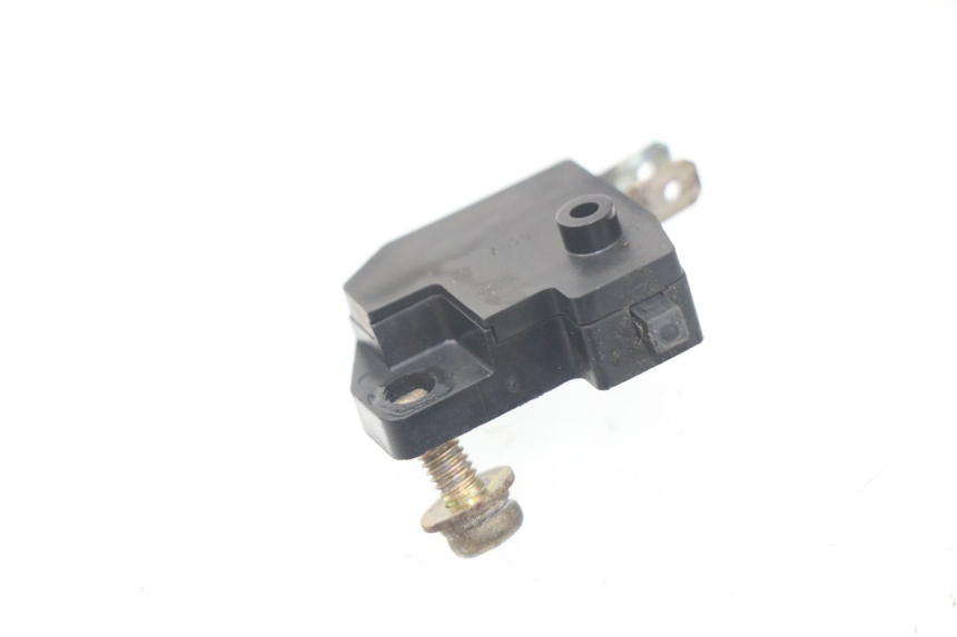 photo de RIGHT STOP LIGHT SWITCH SUZUKI UC EPICURO 125 (1999 - 2003)