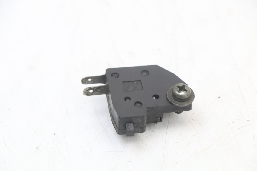 photo de RIGHT BRAKE LIGHT SWITCH SYM FIDDLE 2 50 (2008 - 2013)