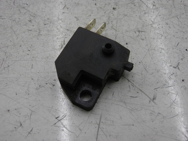 photo de RIGHT BRAKE LIGHT SWITCH SYM FIDDLE 2 50 (2008 - 2013)