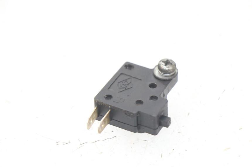 photo de RIGHT STOP LIGHT SWITCH SYM GTS EFI ABS 125 (2012 - 2016)