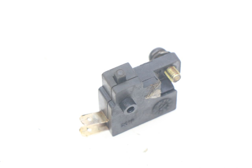 photo de RIGHT BRAKE LIGHT SWITCH SYM JET EURO X 2T 50 (2003 - 2007)