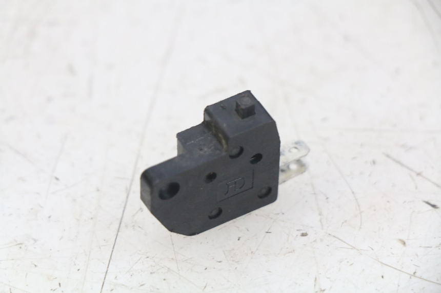 photo de RIGHT BRAKE LIGHT SWITCH SYM ORBIT III 3 4T 50 (2018 - 2021)