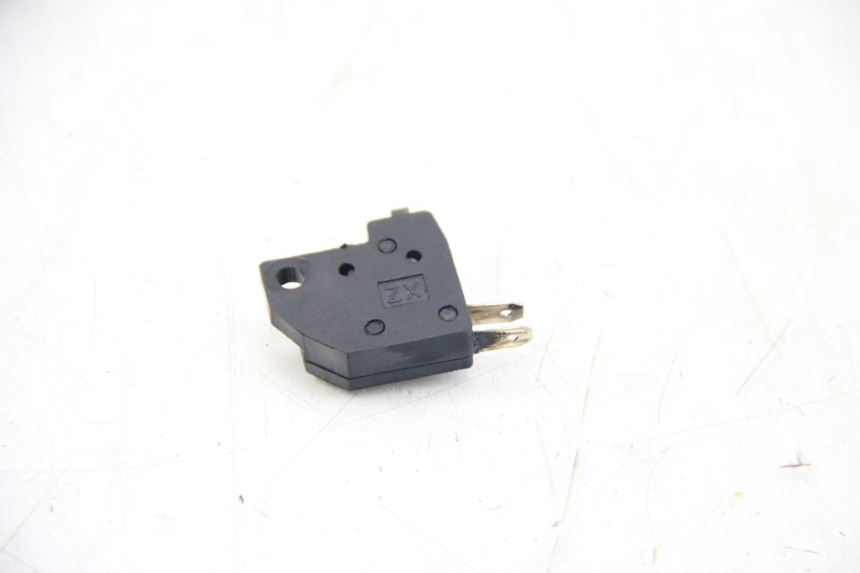 photo de RIGHT STOP LIGHT SWITCH SYM WOLF SB 125 (2011 - 2018)