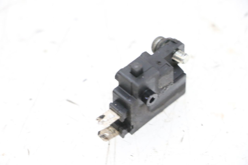 photo de RIGHT STOP LIGHT SWITCH YAMAHA TDM ABS 900 (2002 - 2014) - Zoom on usage condition