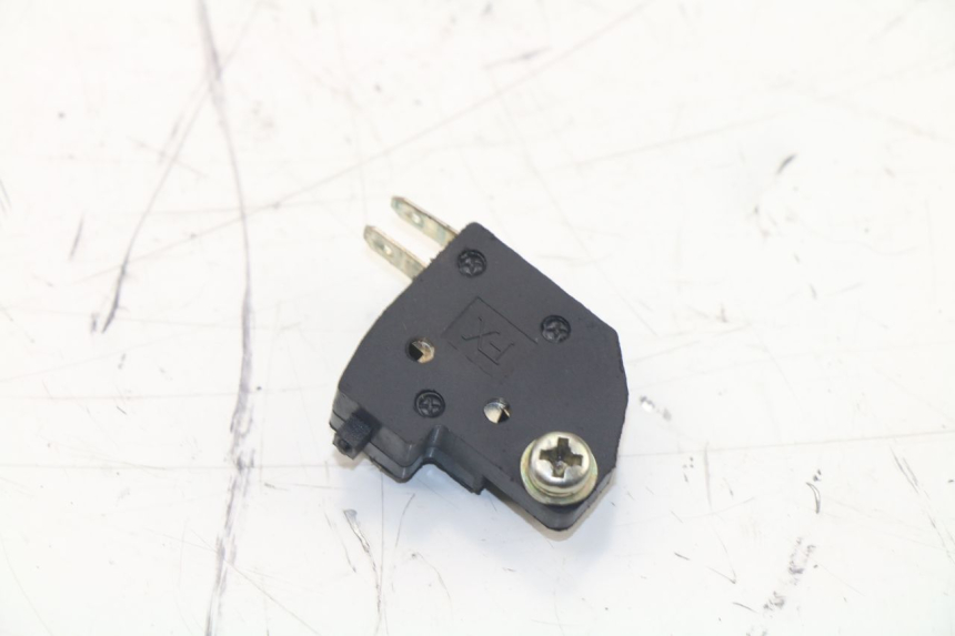 photo de RIGHT STOP LIGHT SWITCH TNT MOTOR ROMA 10' 2T 50 (2011 - 2018)