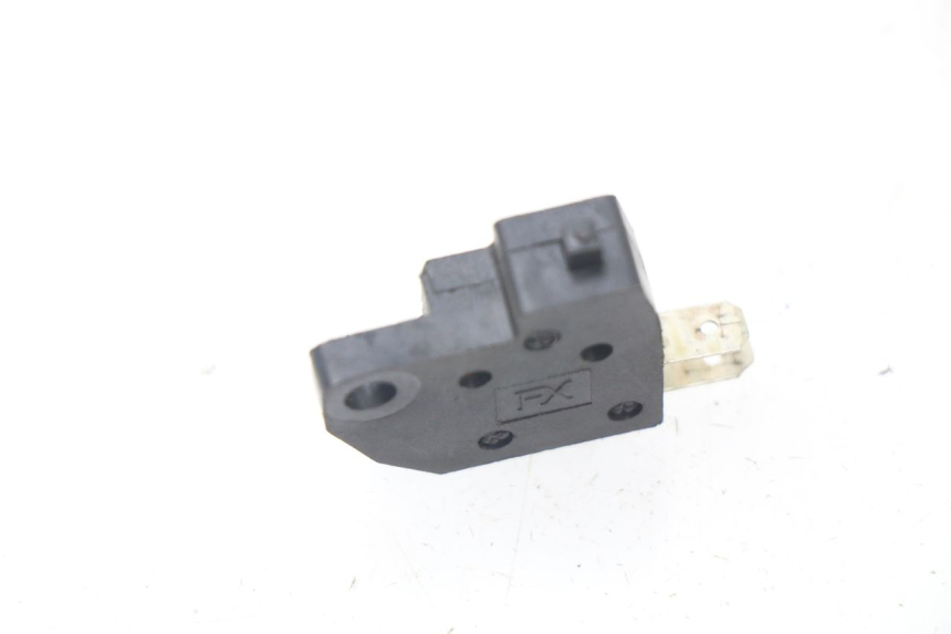 photo de RIGHT STOP LIGHT SWITCH TNT MOTOR ROMA 10' 4T 50 (2007 - 2018)