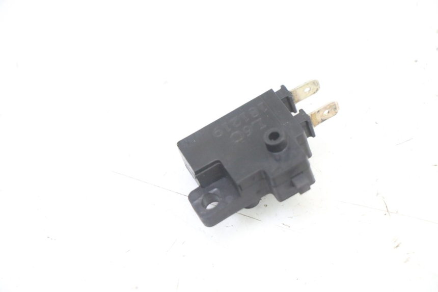 photo de RIGHT STOP LIGHT SWITCH PEUGEOT TWEET 4T 50 (2014 - 2019)