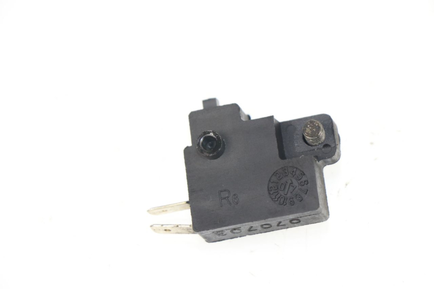 photo de RIGHT STOP LIGHT SWITCH KYMCO XCITING 500 (2007 - 2010)