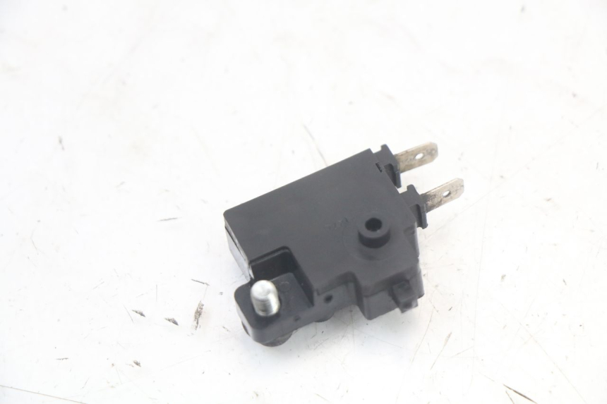 photo de RIGHT STOP LIGHT SWITCH YAMAHA FZ1 FAZER 1000 (2007 - 2009)