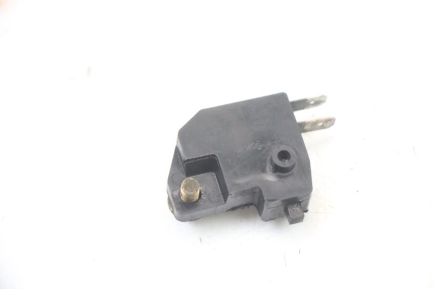 photo de RIGHT STOP LIGHT SWITCH YAMAHA FZS FAZER 600 (2001 - 2003)