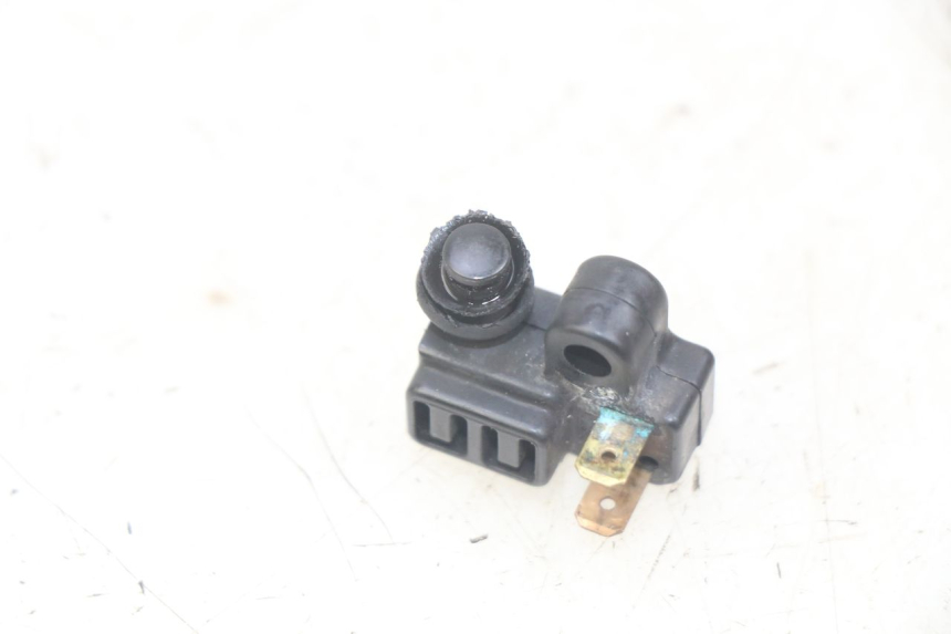 photo de RIGHT BRAKE LIGHT SWITCH YAMAHA MT ABS 125 (2014 - 2018)