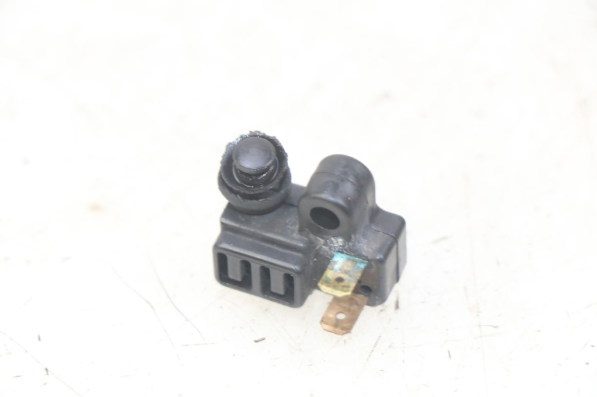 photo de RIGHT BRAKE LIGHT SWITCH YAMAHA MT ABS 125 (2014 - 2018)