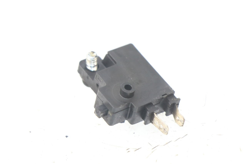 photo de RIGHT BRAKE LIGHT SWITCH YAMAHA TDM ABS 900 (2002 - 2014)