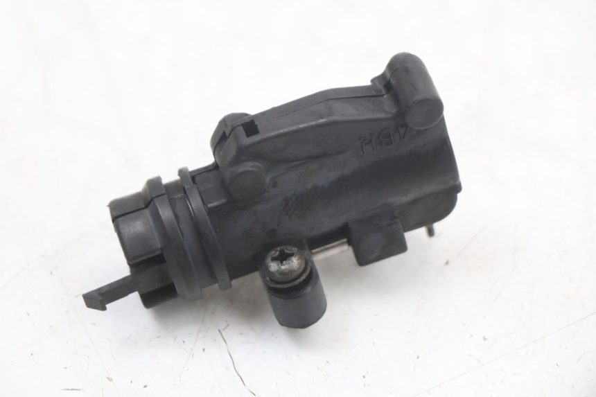 photo de RIGHT STOP LIGHT SWITCH YAMAHA XJS DIVERSION 600 (1997 - 1999)