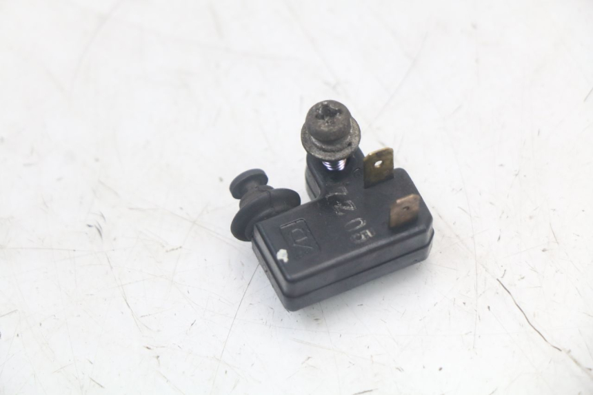 photo de RIGHT BRAKE LIGHT SWITCH YAMAHA XMAX X-MAX 125 (2006 - 2009)