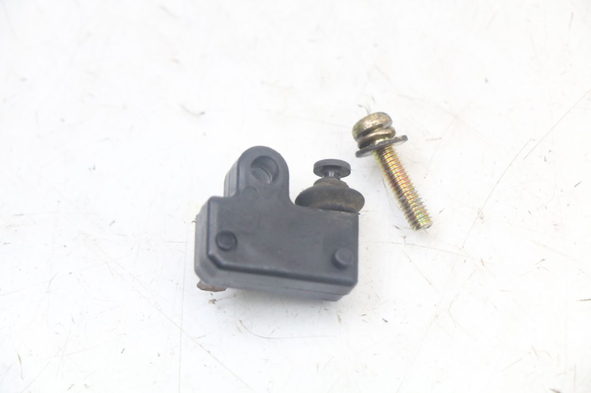 photo de RIGHT BRAKE LIGHT SWITCH YAMAHA XMAX X-MAX 125 (2006 - 2009)