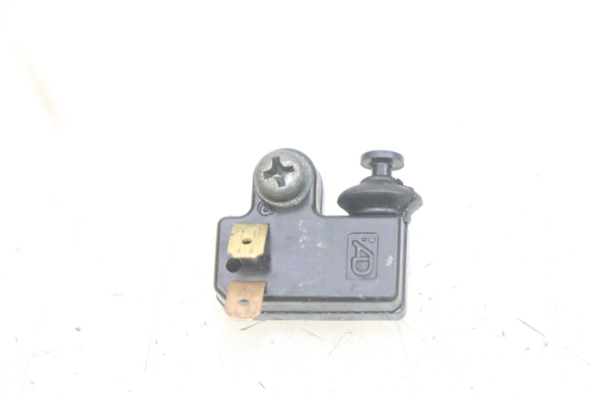 photo de RIGHT BRAKE LIGHT SWITCH YAMAHA YP MAJESTY 400 (2004 - 2008)