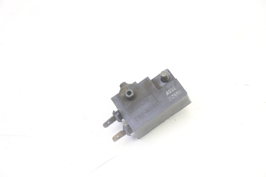photo de RIGHT STOP LIGHT SWITCH YAMAHA YFM R RAPTOR 250 (2008 - 2014)