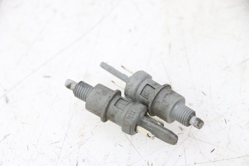 photo de STOP LIGHT SWITCH PEUGEOT ELYSTAR 50 (2002 - 2014)