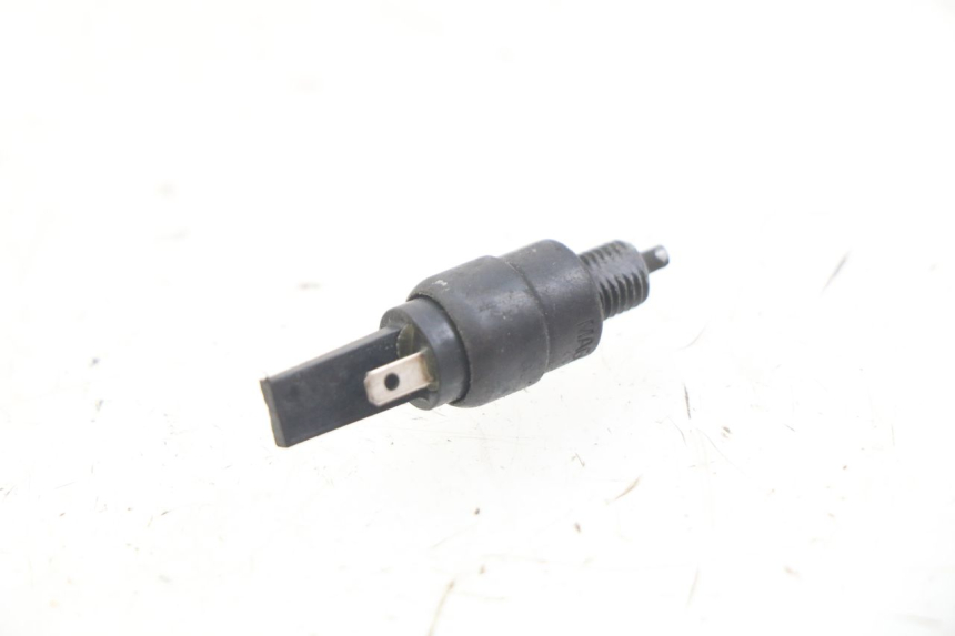 photo de LEFT BRAKE LIGHT SWITCH APRILIA ATLANTIC 500 (2002 - 2003)