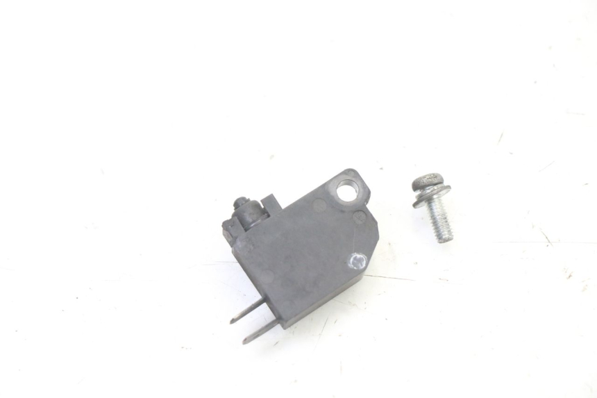 photo de LEFT BRAKE LIGHT SWITCH SUZUKI BURGMAN 125 (2007 - 2014)