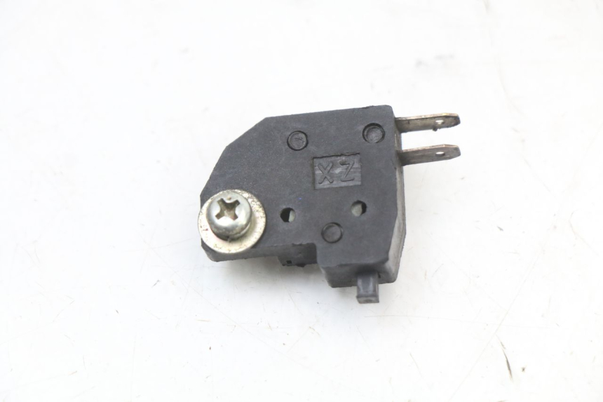 photo de LEFT STOP LIGHT SWITCH DAELIM S3 125 (2010 - 2017)