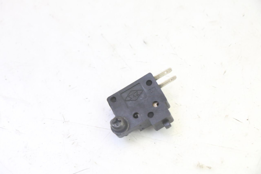 photo de LEFT BRAKE LIGHT SWITCH KYMCO DINK STREET 125 (2009 - 2014)