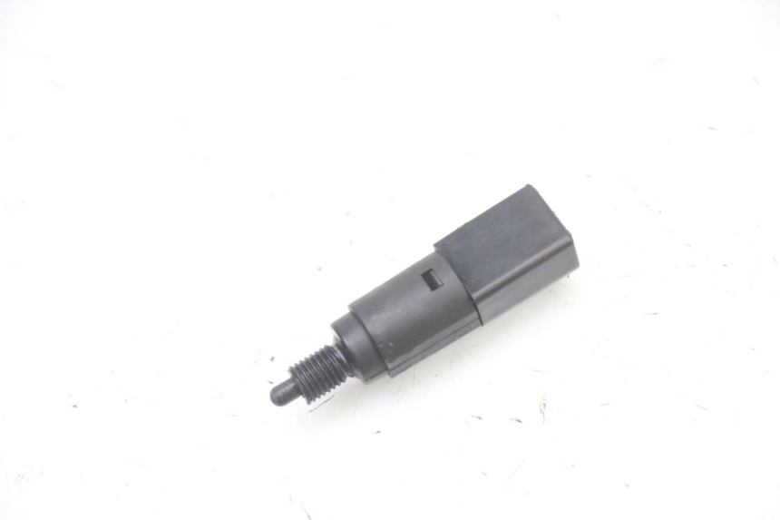 photo de LEFT STOP LIGHT SWITCH GILERA RUNNER SP 50 (2006 - 2008)