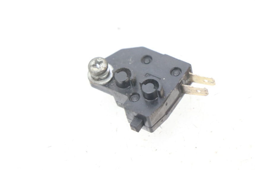 photo de LEFT STOP LIGHT SWITCH PEUGEOT SATELIS 125 (2010 - 2012)