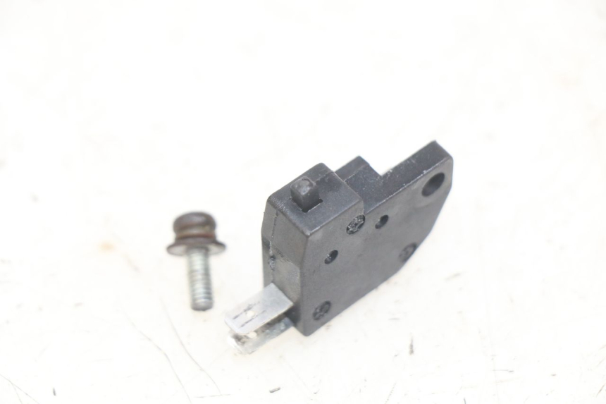 photo de LEFT BRAKE LIGHT SWITCH PEUGEOT SATELIS 125 (2006 - 2009)