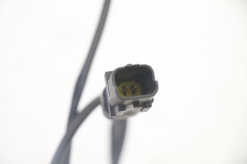 photo de LEFT BRAKE LIGHT SWITCH PEUGEOT SATELIS 125 (2006 - 2009)