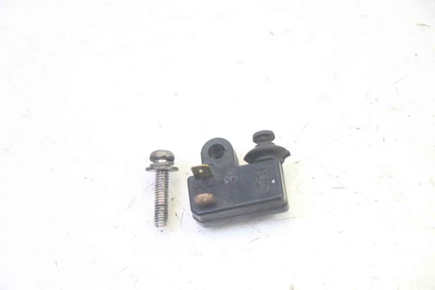photo de LEFT BRAKE LIGHT SWITCH YAMAHA X-MAX XMAX 250 (2006 - 2009)
