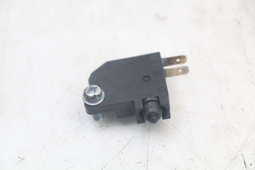 photo de LEFT BRAKE LIGHT SWITCH YAMAHA XMAX X-MAX ABS 125 (2017 - 2020)