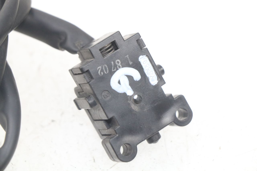 photo de LEFT STOP LIGHT SWITCH YAMAHA YP T-MAX TMAX 530 (2017 - 2020)