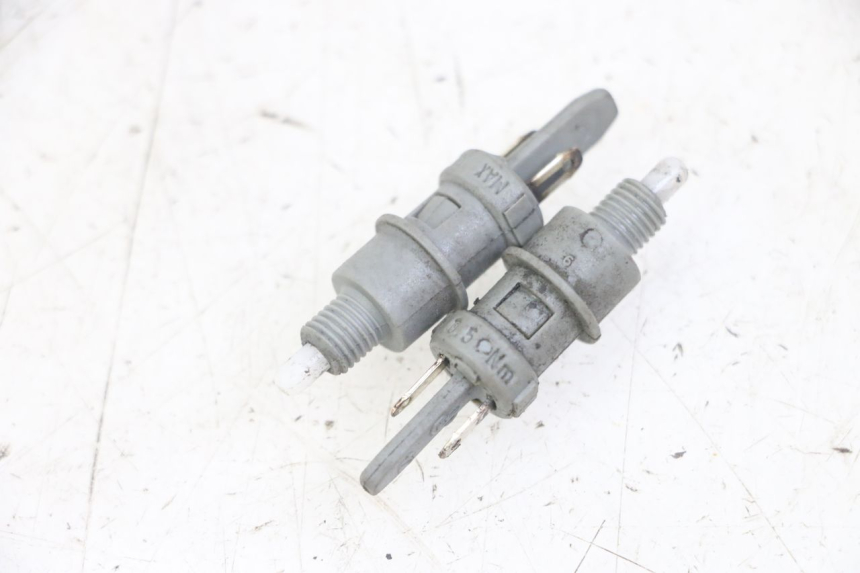 photo de STOP LIGHT SWITCH PEUGEOT JET FORCE CARBU 50 (2003 - 2016)