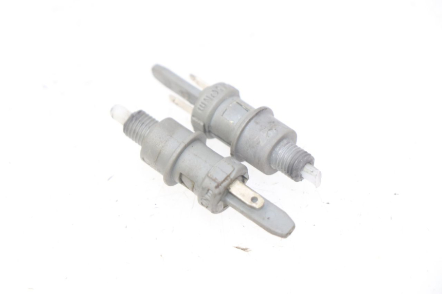 photo de STOP LIGHT SWITCH PEUGEOT LUDIX 2 PRO 4T 50 (2008 - 2013)