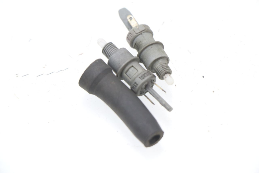 photo de STOP LIGHT SWITCH PEUGEOT LUDIX ONE 50 (2005 - 2008)