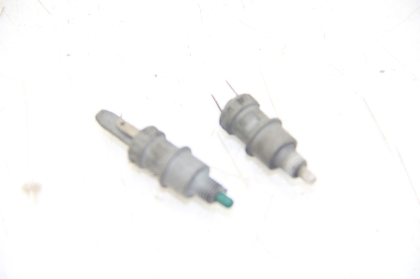 photo de STOP LIGHT SWITCH MBK BOOSTER SPIRIT 50 (1999 - 2003)