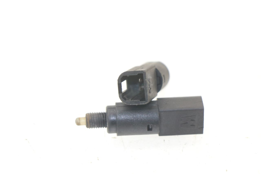 photo de STOP LIGHT SWITCH PIAGGIO MP3 125 (2006 - 2014)