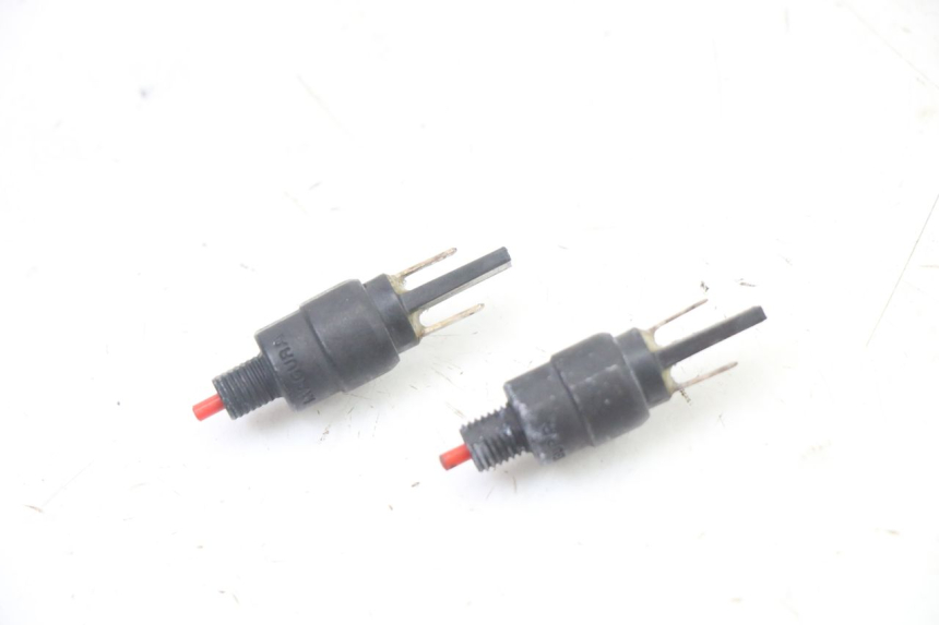 photo de STOP LIGHT SWITCH PIAGGIO NRG POWER PUREJET 50 (2018 - 2021)