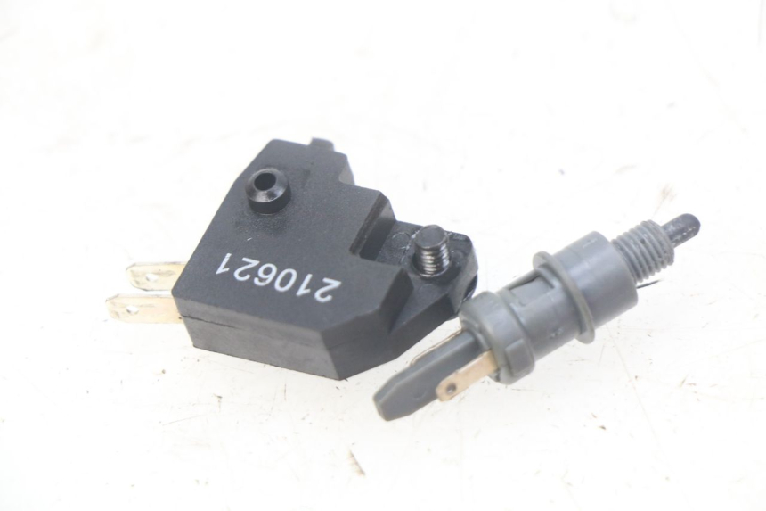 photo de STOP LIGHT SWITCH PEUGEOT KISBEE 4T 50 (2018 - 2022)