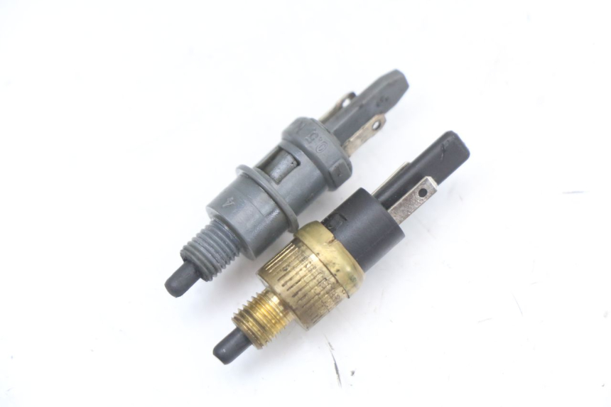 photo de STOP LIGHT SWITCH PEUGEOT STREETZONE I 2T 50 (2018 - 2020)