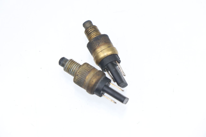 photo de STOP LIGHT SWITCH PEUGEOT SV 125 (1991 - 1994)