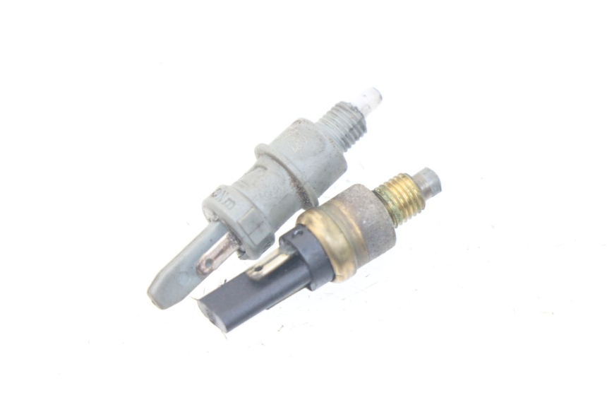 photo de STOP LIGHT SWITCH PEUGEOT SV 80 (1993 - 1997)