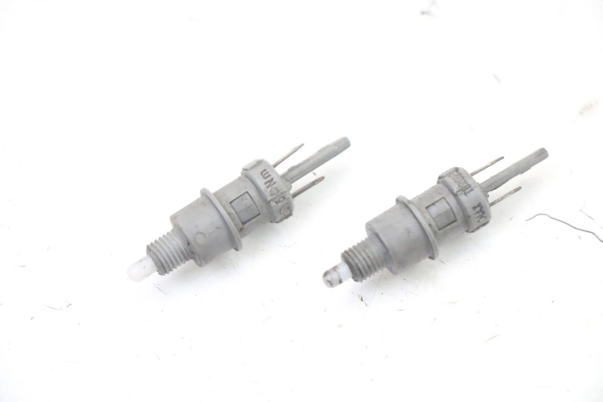 photo de STOP LIGHT SWITCH PEUGEOT TKR TREKKER FURIOUS 50 (2005 - 2014)
