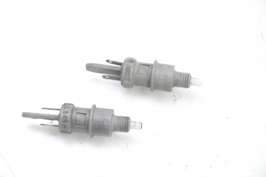 photo de STOP LIGHT SWITCH PEUGEOT TKR TREKKER FURIOUS 50 (2005 - 2014)